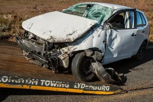 auto accidentado causas que provocan accidentes viales