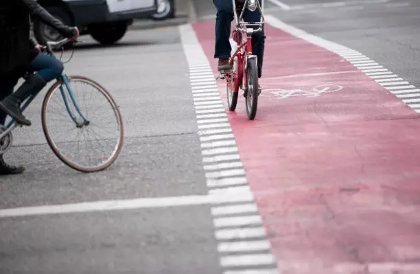 Conoce las reglas básicas acerca de las ciclovías