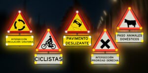 Señales triangulares Señales de advertencia
